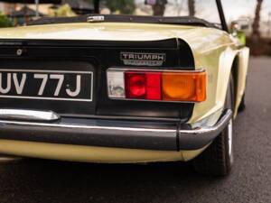 Image 30/47 de Triumph TR 6 (1971)