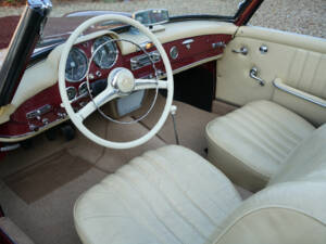 Image 3/50 of Mercedes-Benz 190 SL (1958)