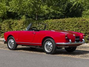 Image 4/34 of Alfa Romeo Giulietta Spider (1960)