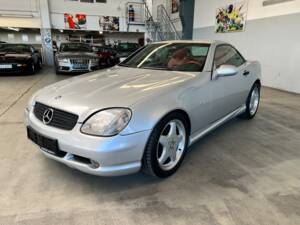 Imagen 5/40 de Mercedes-Benz SLK 230 Kompressor (1998)