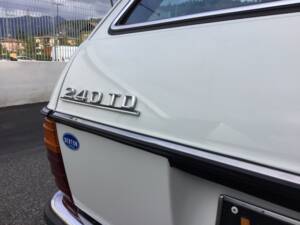 Immagine 26/39 di Mercedes-Benz 240 TD (1983)