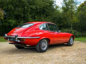 Imagen 12/50 de Jaguar E-Type V12 (2+2) (1971)