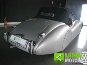 Bild 6/10 von Jaguar XK 120 SE OTS (1954)