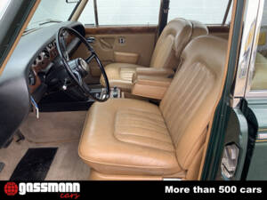 Image 9/15 of Rolls-Royce Silver Shadow I (1975)
