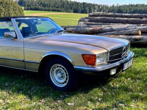 Bild 18/21 von Mercedes-Benz 500 SL (1981)