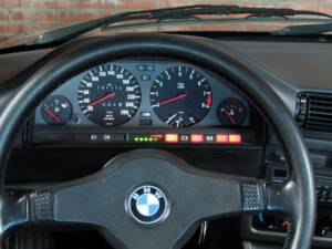 Image 37/65 of BMW M3 (1986)