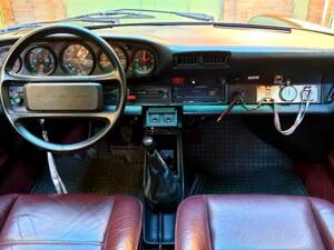 Image 37/64 de Porsche 911 SC 3.0 (1978)