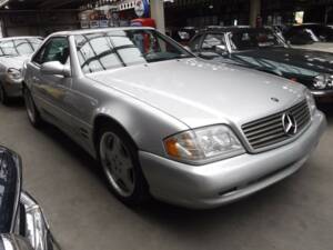 Imagen 40/49 de Mercedes-Benz SL 500 (2000)