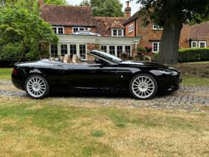 Image 12/32 of Aston Martin DB 9 Volante (2006)