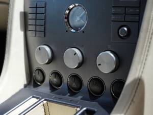 Bild 14/31 von Aston Martin DB 9 Volante (2006)