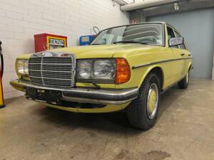 Afbeelding 2/19 van Mercedes-Benz 280 E (1979)