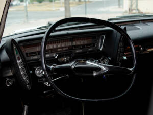 Imagen 6/14 de Chrysler Imperial Coupé (1961)