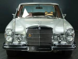 Image 9/30 of Mercedes-Benz 300 SEL 6.3 (1970)