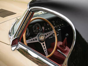 Bild 30/50 von Jaguar E-Type 4.2 (1965)