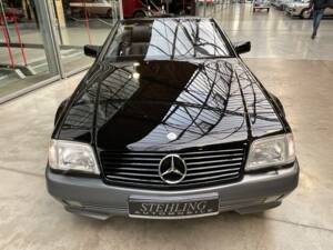 Afbeelding 38/53 van Mercedes-Benz 500 SL (1992)