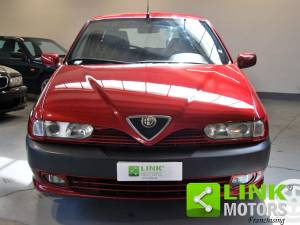 Bild 2/10 von Alfa Romeo GTV 2.0 Twin Spark (1996)
