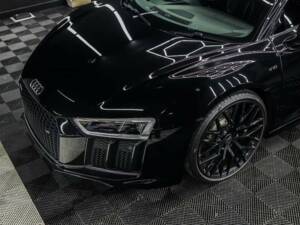 Image 36/50 of Audi R8 V10 Spyder (2018)