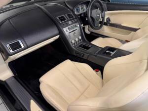Bild 31/38 von Aston Martin DB 9 Volante (2008)