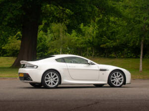 Bild 15/50 von Aston Martin V8 Vantage (2013)