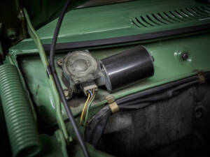 Bild 81/98 von Volvo 244 DL (1975)