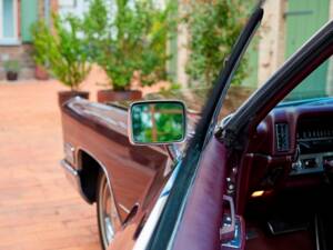 Bild 139/200 von Cadillac Coupe DeVille (1968)