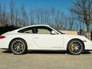 Bild 4/49 von Porsche 911 Carrera 4 GTS (2011)