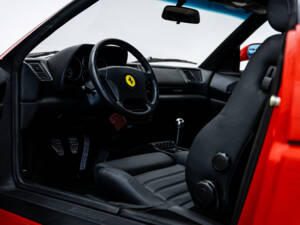 Image 33/48 of Ferrari F 355 Berlinetta (1994)