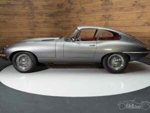 Image 7/19 of Jaguar Type E 3.8 (1964)