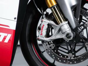 Image 43/50 of Ducati DUMMY (2018)