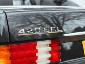 Image 26/47 of Mercedes-Benz 420 SEL (1988)