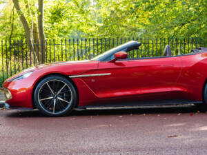 Imagen 14/70 de Aston Martin Vanquish Zagato Volante (2017)