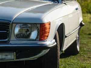 Immagine 26/42 di Mercedes-Benz 380 SL (1981)