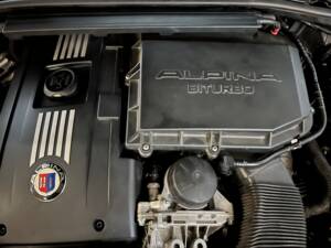 Image 36/38 of ALPINA B3 S Bi-Turbo xDrive (2012)