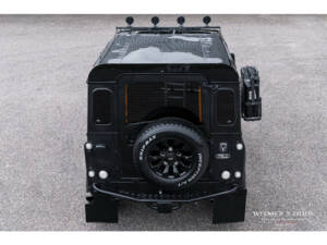 Image 6/28 of Land Rover Defender 90 (1997)