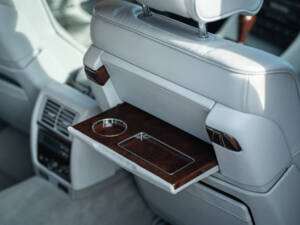 Immagine 50/62 di BMW 740iL (1998)