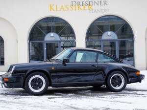 Image 2/27 of Porsche 911 Carrera 3.2 (1985)