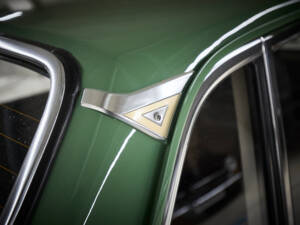 Bild 20/98 von Volvo 244 DL (1975)