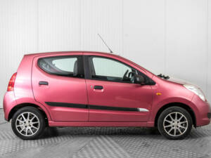Image 10/48 of Suzuki Alto (2010)