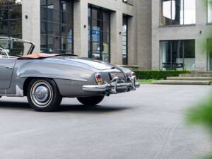 Image 9/38 de Mercedes-Benz 190 SL (1956)