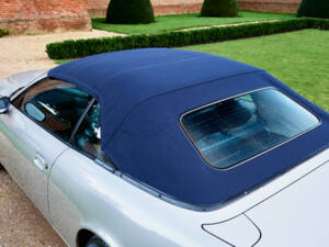 Image 23/23 of Aston Martin Virage Volante (1994)