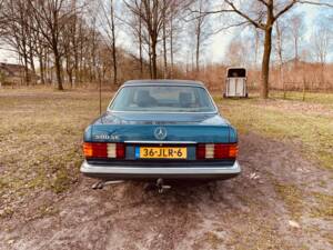 Image 4/14 of Mercedes-Benz 500 SE (1983)