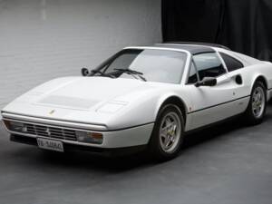 Bild 13/34 von Ferrari 328 GTS (1988)