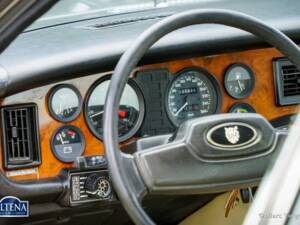 Image 36/57 de Jaguar XJ 12 (1986)