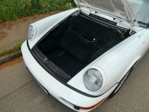 Bild 38/45 von Porsche 911 Carrera 2 (1993)