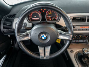 Bild 7/18 von BMW Z4 3.0i (2003)