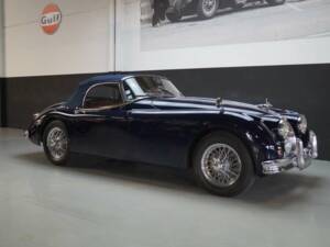 Afbeelding 2/50 van Jaguar XK 150 3.4 S OTS (1958)