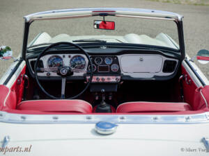 Image 8/31 of Triumph TR 4A (1966)