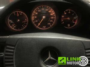 Image 6/10 of Mercedes-Benz 350 SL (1973)