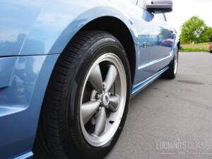 Bild 17/63 von Ford Mustang GT (2005)