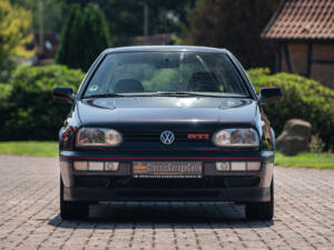 Bild 6/40 von Volkswagen Golf III GTI &quot;20 Jahre&quot; (1996)